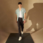 Men Baggy Fit Pleated Trousers